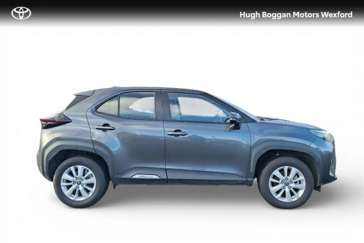 Toyota Yaris Cross YARIS CROSS LUNA - Image 3