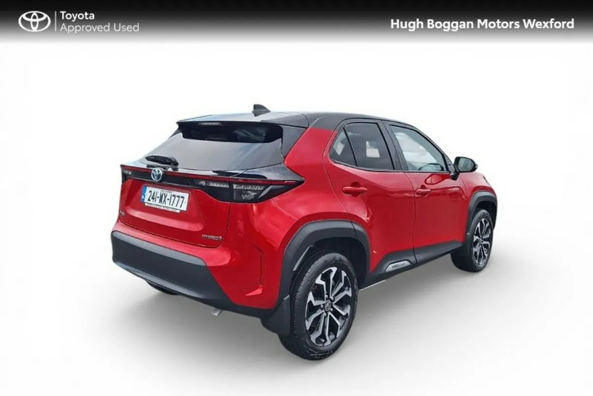 Toyota Yaris Cross LUNA SPORT BITONE, MINT CONDITI - Image 2