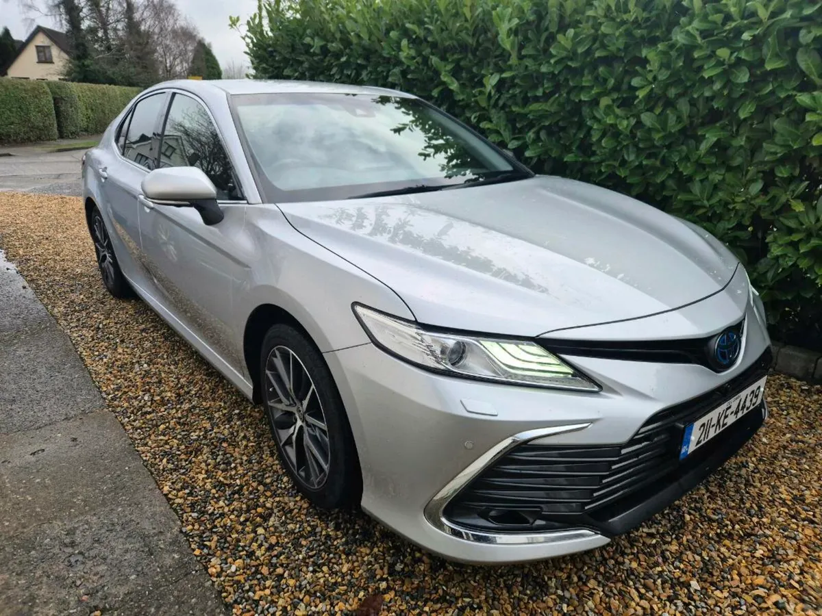 21 Toyota Camry petrol Hybrid VVTI Excel - Image 1