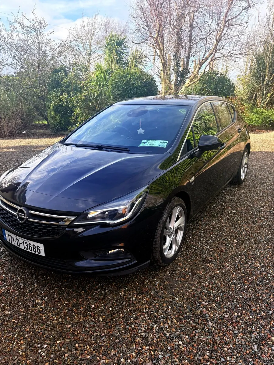 171 Opel Astra Sri cdti - Image 1