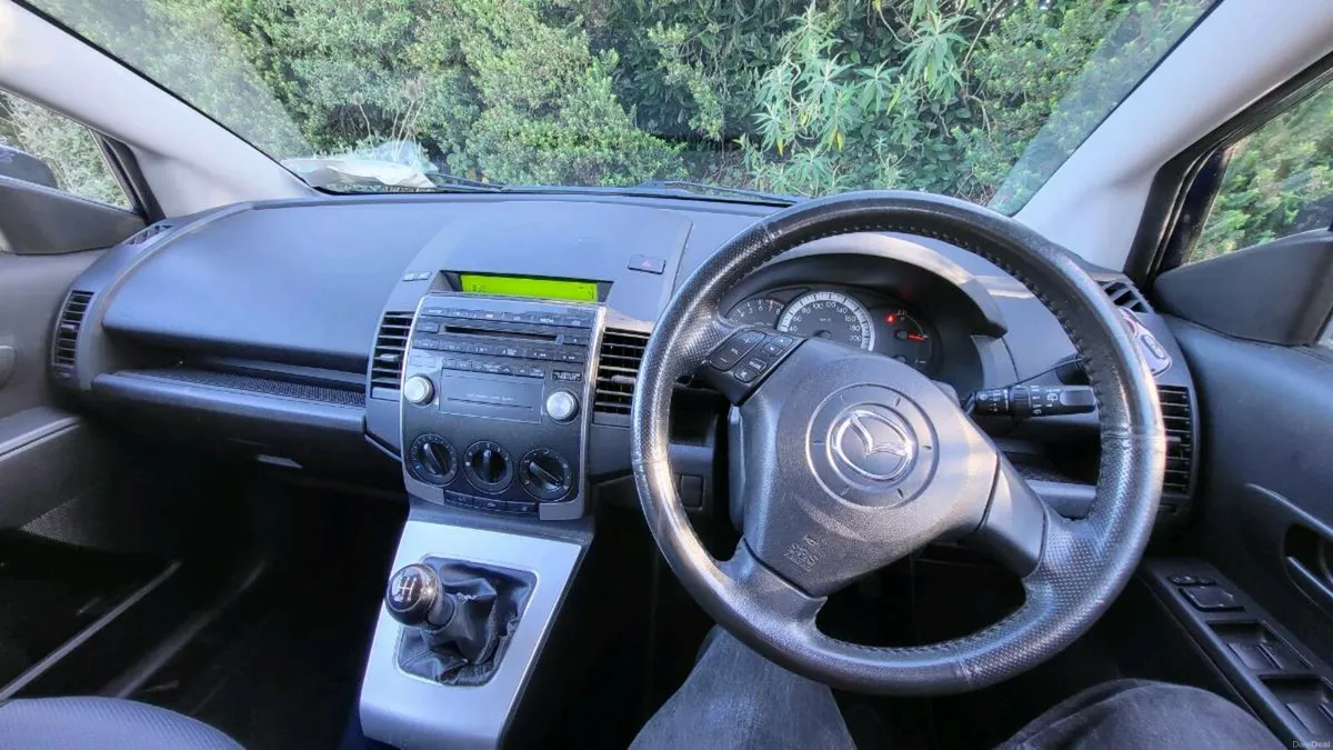 Mazda 5 Executive - Image 2