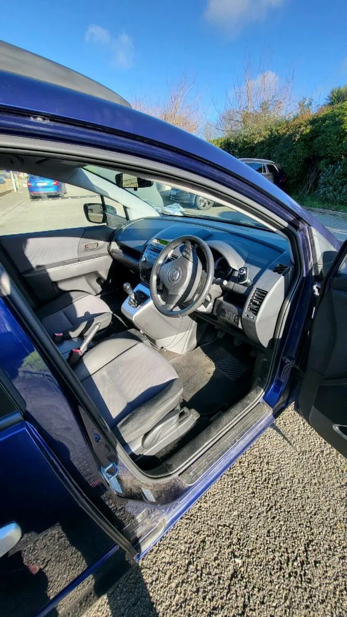 Mazda 5 Executive - Image 4