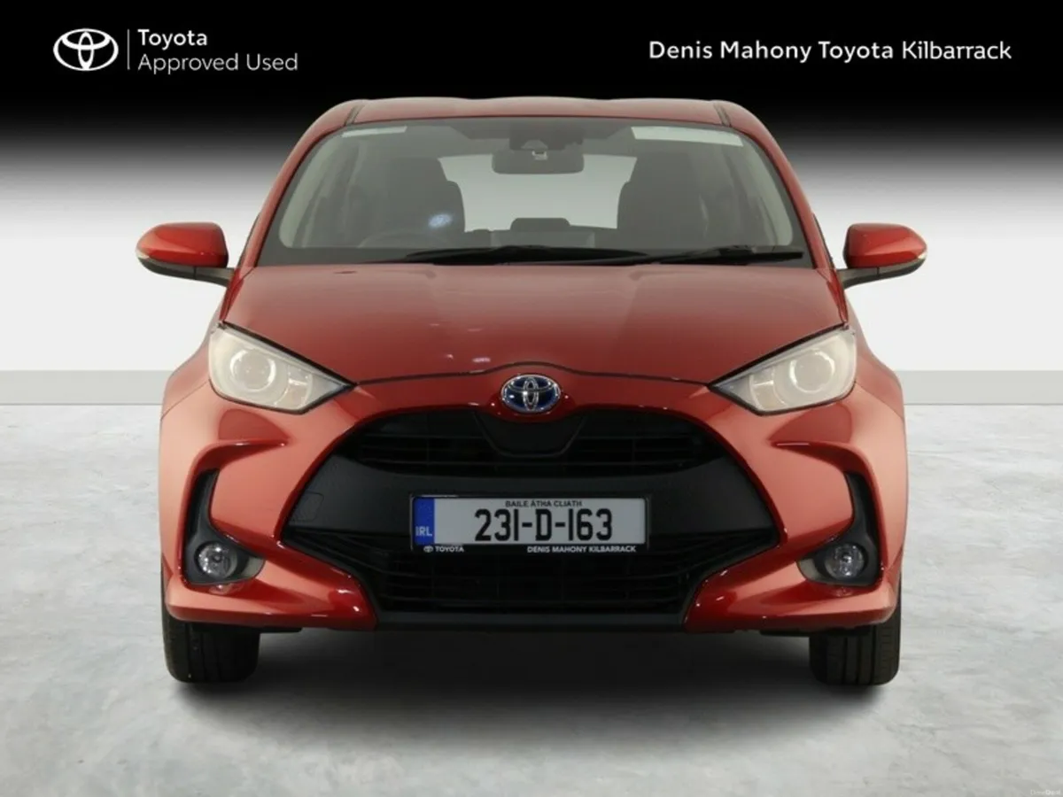 Toyota Yaris HYBRID LUNA - Image 5