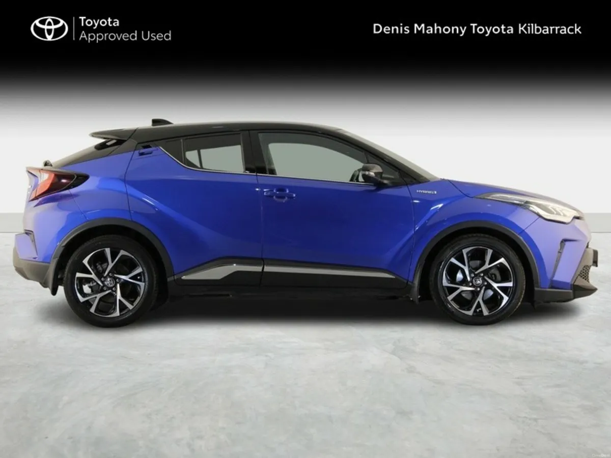 Toyota C-HR Sport - Image 3