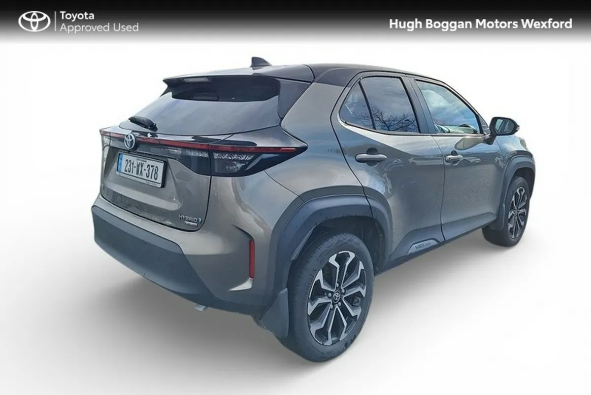 Toyota Yaris Cross LUNA HYBRID, NICE LOW MILEAGE!! - Image 2