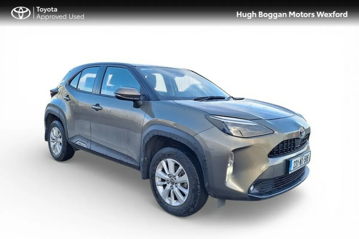 Toyota Yaris Cross LUNA HYBRID, NICE LOW MILEAGE!! - Image 1