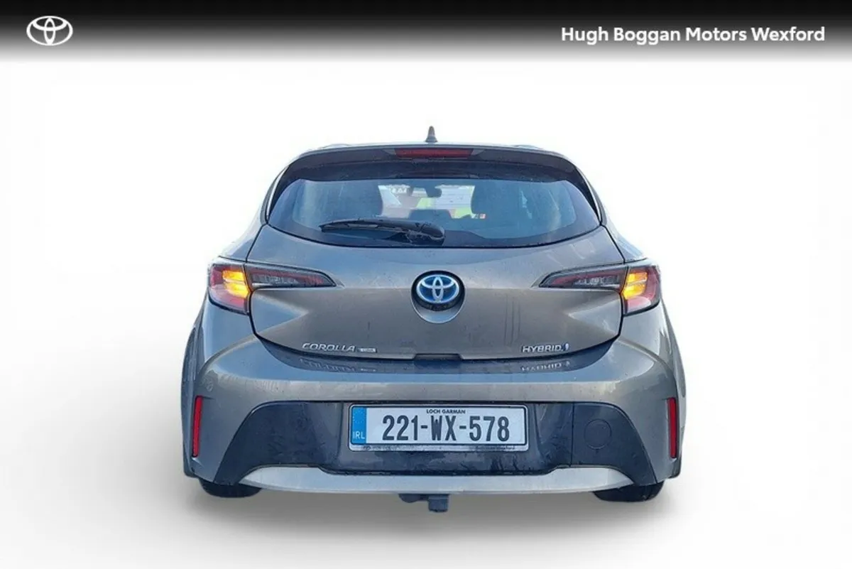 Toyota Corolla HYBRID LUNA H/B 4DR AUTO - Image 4