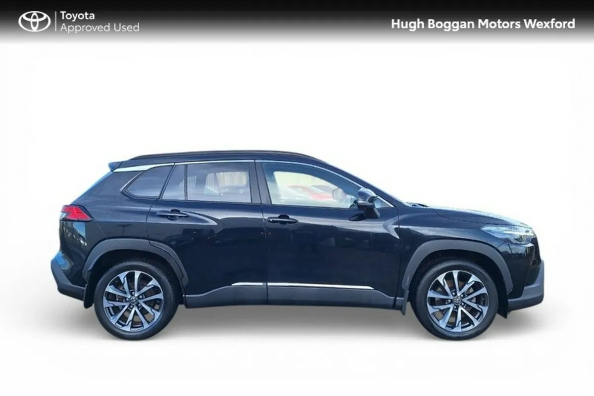 Toyota Corolla Cross SPORT 2.0 LITRE ENGINE!! - Image 3