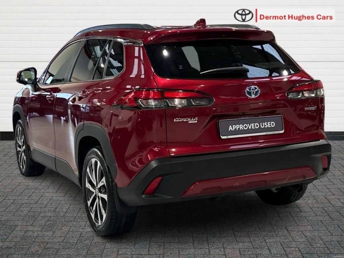 Toyota Corolla Cross LUNA SPORT 4DR AUTO - Image 2