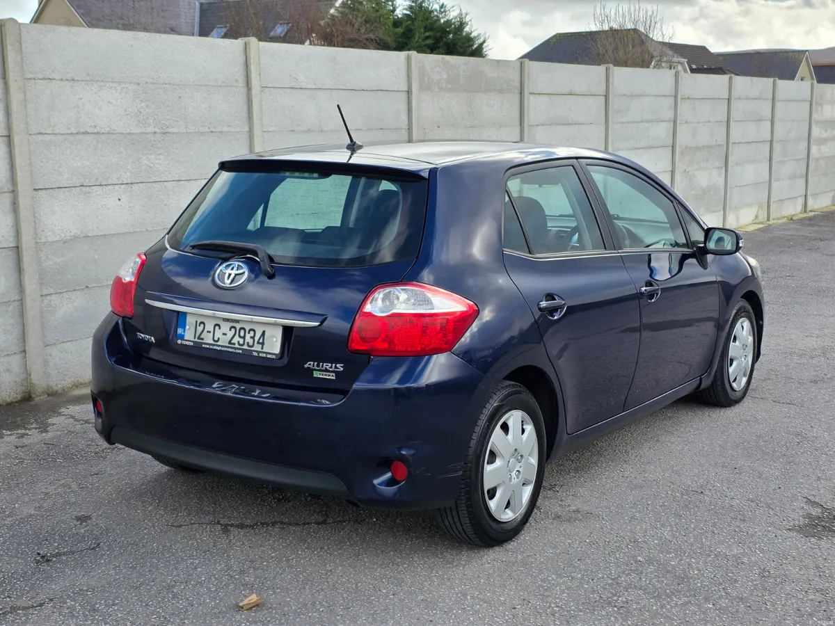Toyota Auris 1.4 D-4d Terra NCT 02/27 - Image 4