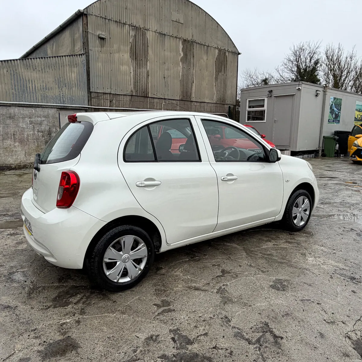 Nissan March 2015 Automatic - Image 4