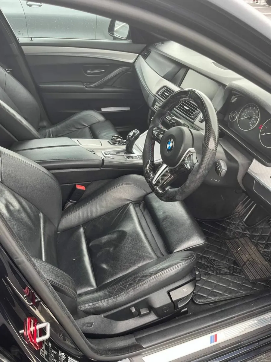 BMW 5-Series 2012 - Image 3