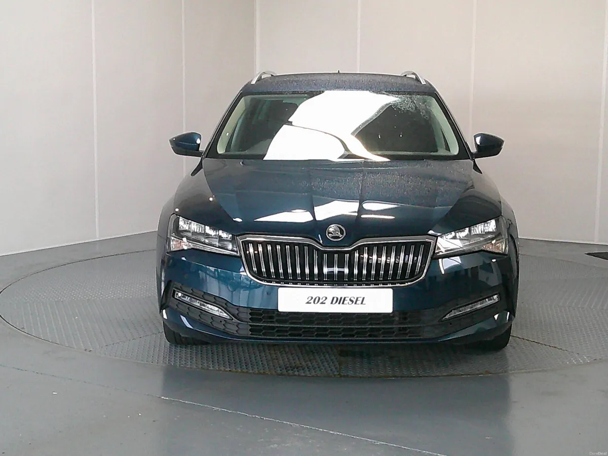 Skoda Superb 2020 - Image 2