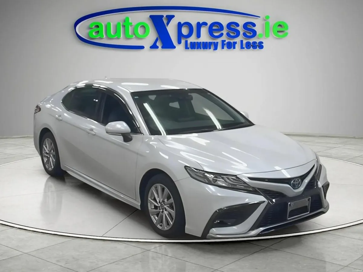 Toyota Camry HYBRID WS Low Mileage , Reversing cam - Image 1