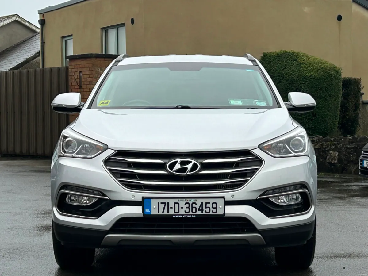 Hyundai Santa Fe 2.2D EXECUTIVE 4WD 7 SEATS *LOW K - Image 2