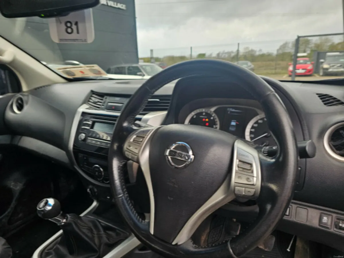 Nissan Navara 2.3 DSL SVE - Image 4