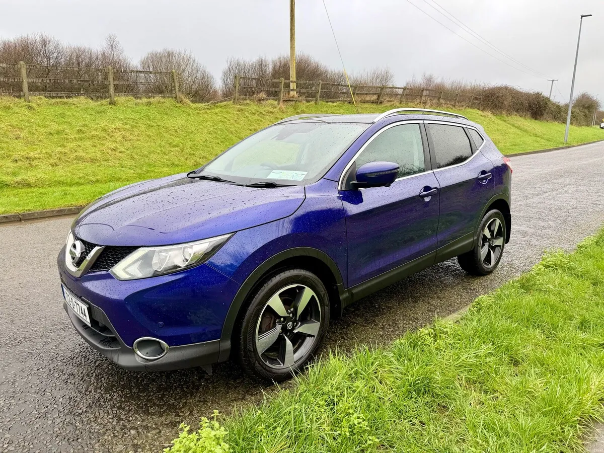 2017 Nissan Qashqai 1.5DCI  Premium PAN-ROOF - Image 3