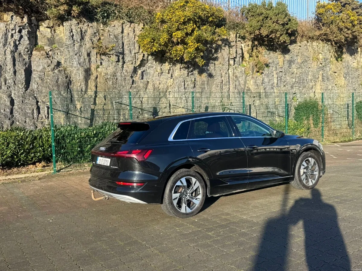 Audi e-tron 2021,55Quattro 95KWh - Image 3