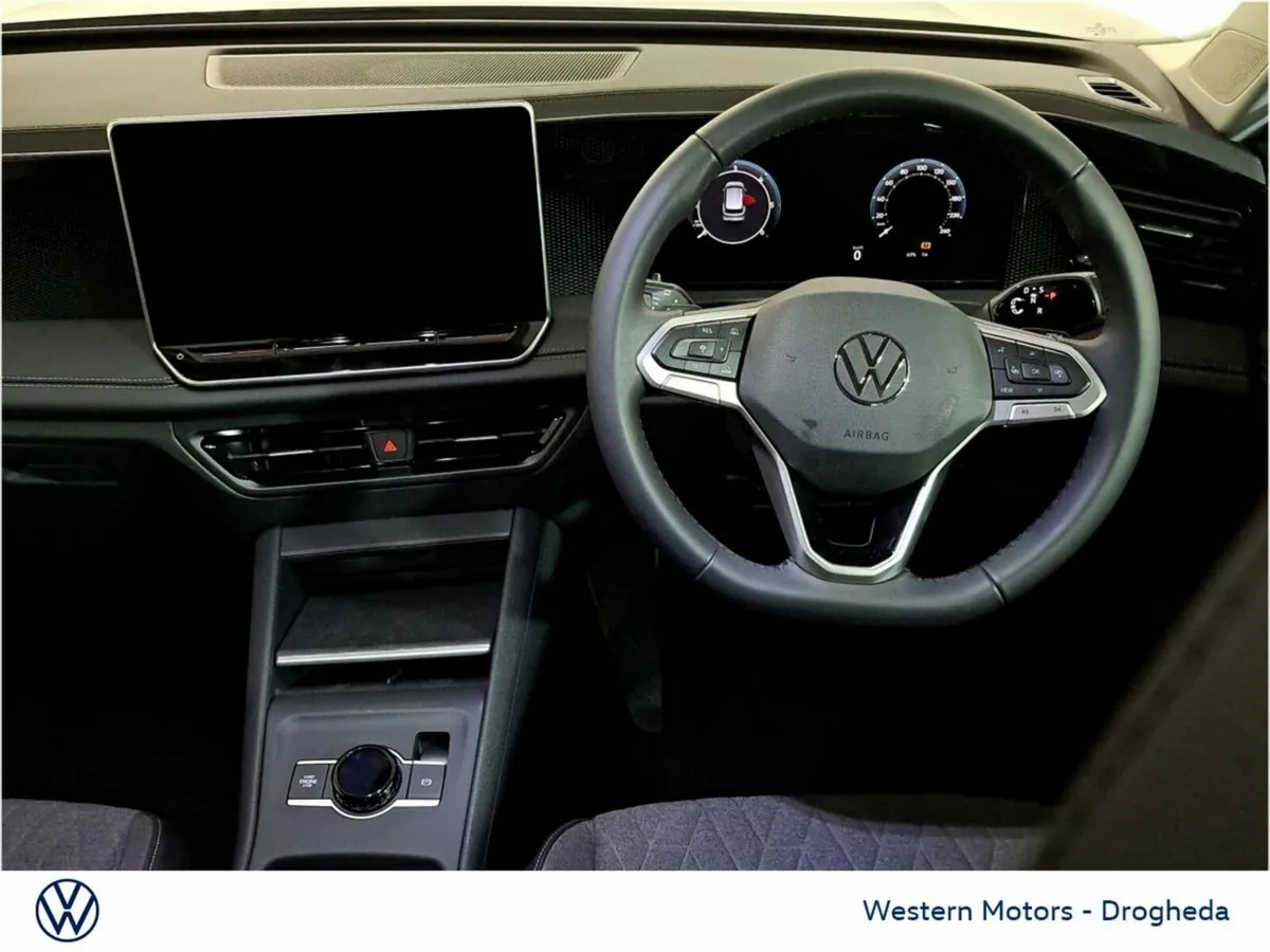 Volkswagen Tiguan EDITION 75 DIESEL AUTOMATIC *BRA - Image 3