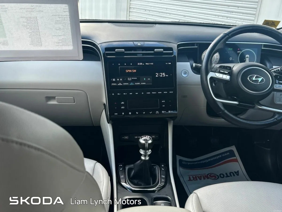 Hyundai Tucson EXECUTIVE PLUS - Image 2