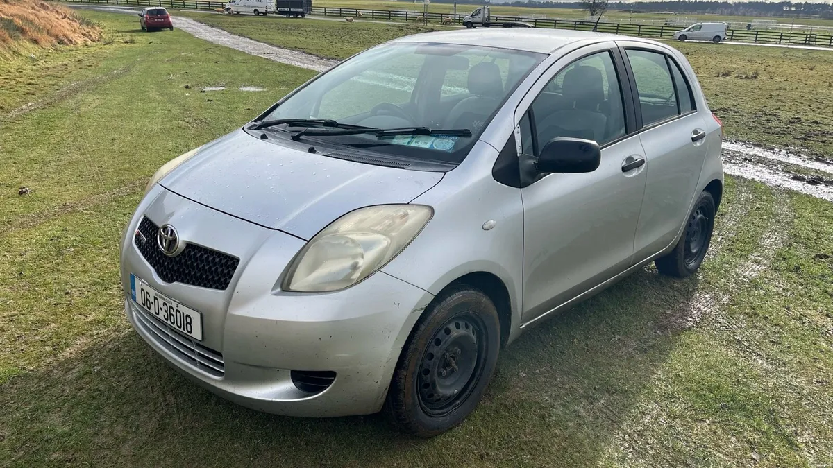 Toyota Yaris - Image 2