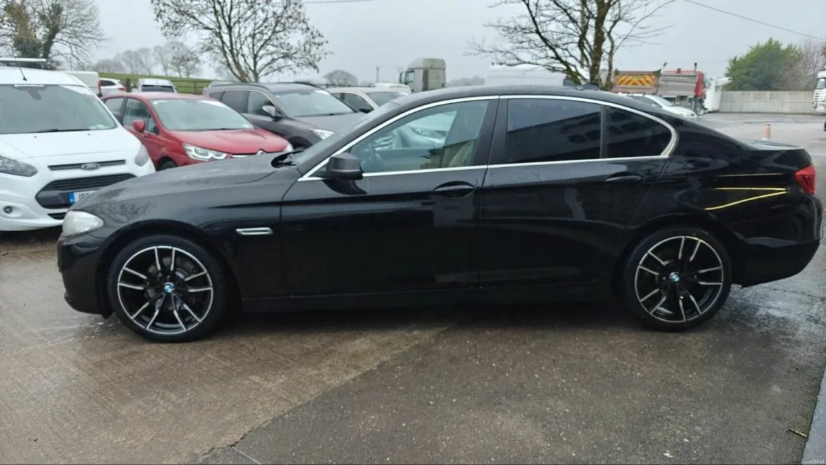 BMW 5-Series 520D SE - Image 4