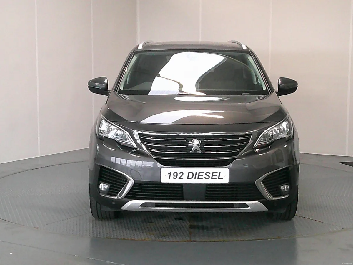 Peugeot 5008 2019 - Image 2