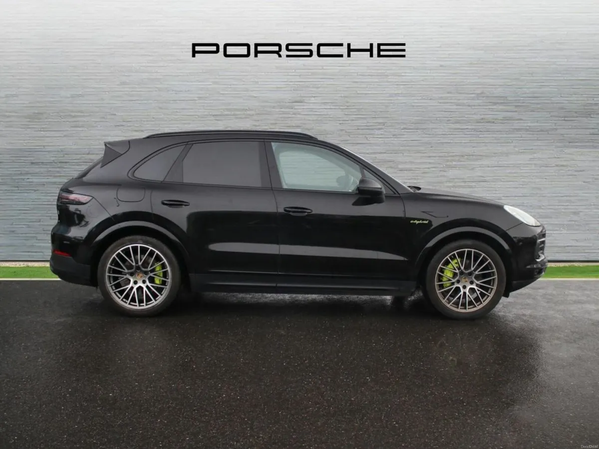 Porsche Cayenne E-Hybrid Platinum Edition - Image 4