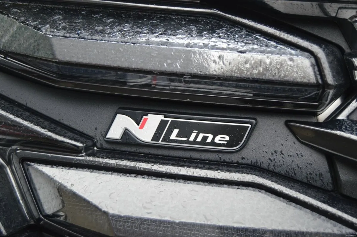 Hyundai Tucson 4WD N-Line PHEV - Image 4