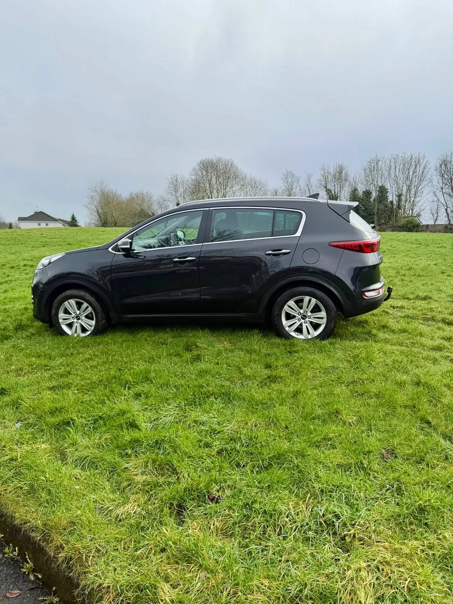 Kia sportage  # low milage # - Image 2