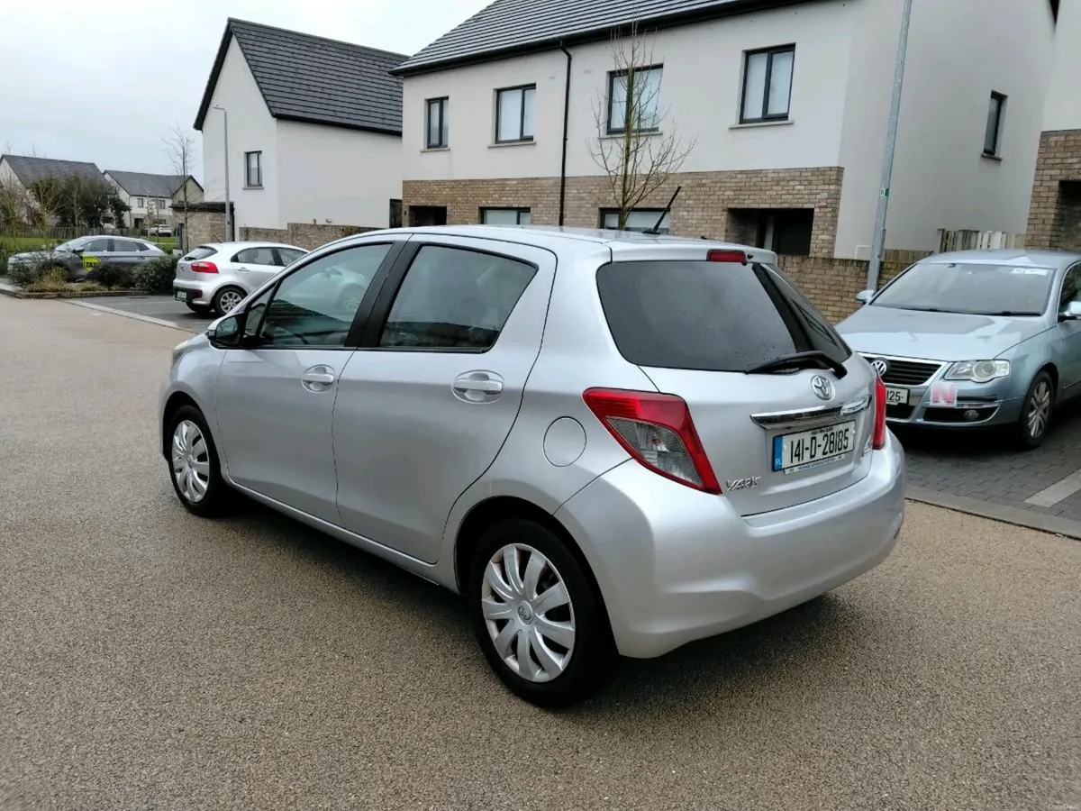 Toyota Yaris Luna Model
1.0l petrol
Manual - Image 3
