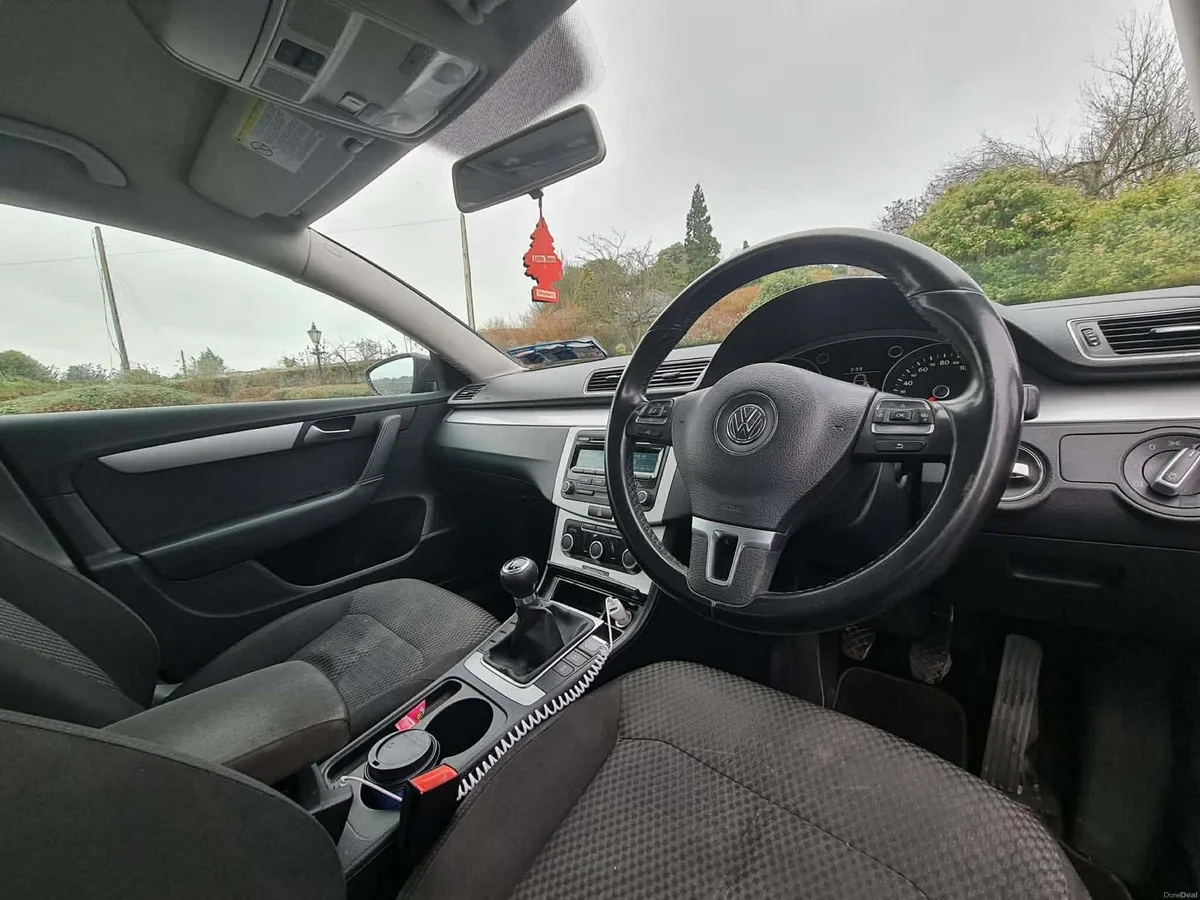 2011 Volkswagen Passat NCT 09-26 - Image 3