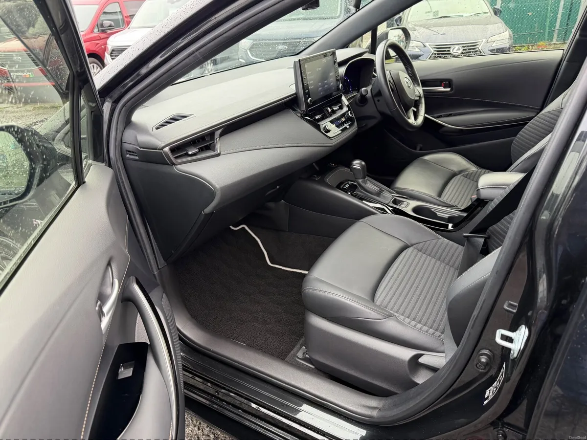 Toyota Corolla low mileage - Image 3