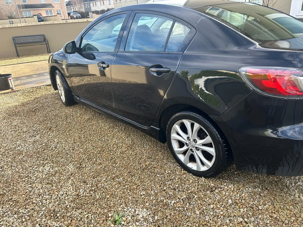 2010 Mazda 3 Sport - Image 2