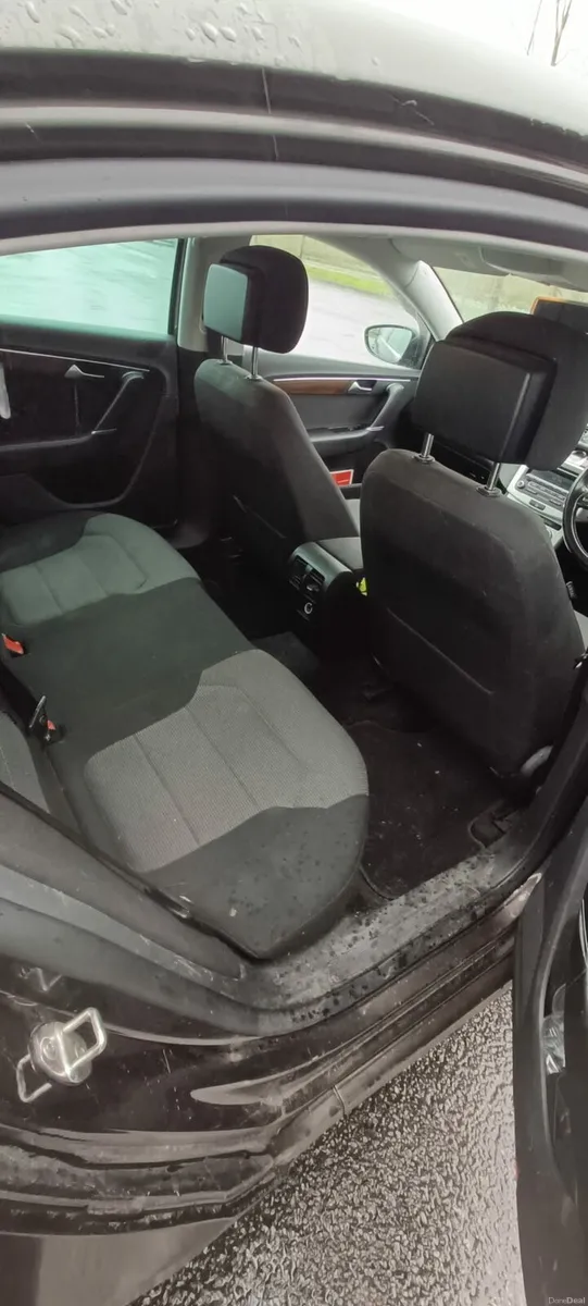 Volkwagen Passat 1.6tdi Bluemotion - Image 2