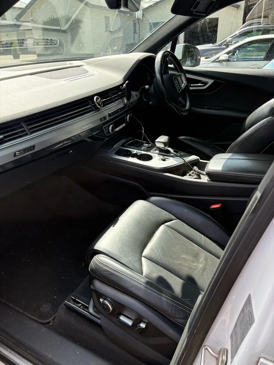 Audi Q7 S-Line 3.0 TDI - Image 4