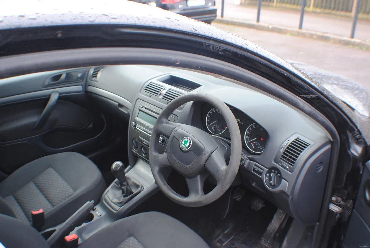 Skoda Octavia 1.6 TDI 4DR SALOON 2012 - Image 2
