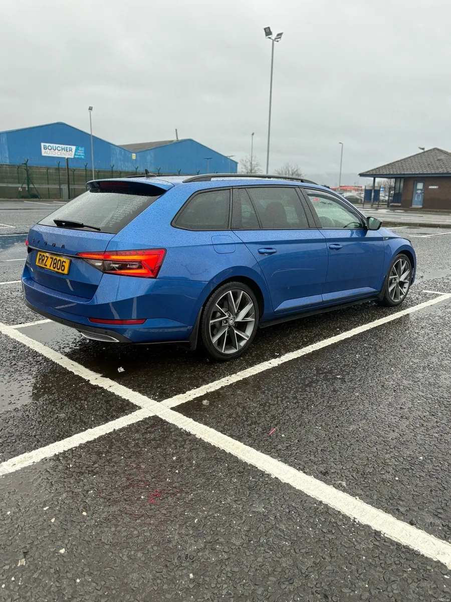 2020 Skoda superb. Sport-line plus - Image 4