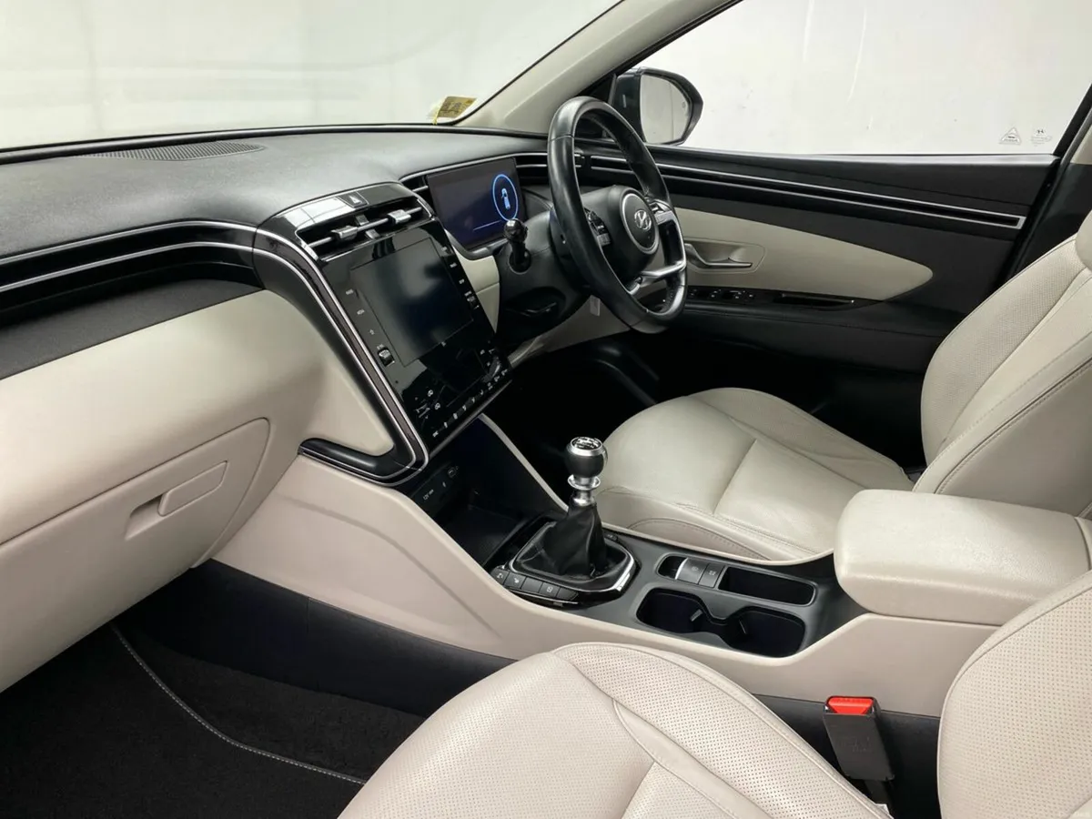 Hyundai Tucson 2WD Executive - Image 2