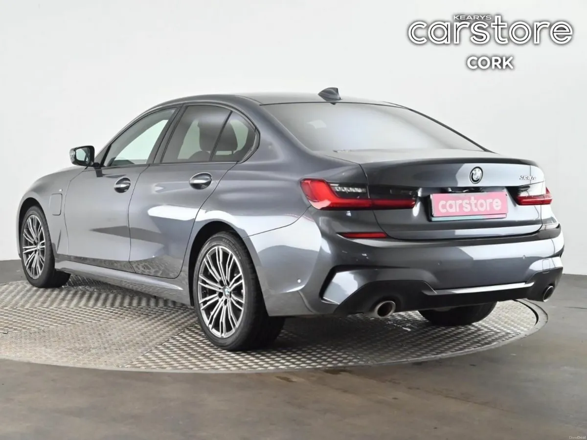BMW 3-Series 330e M Sport Auto - Image 3