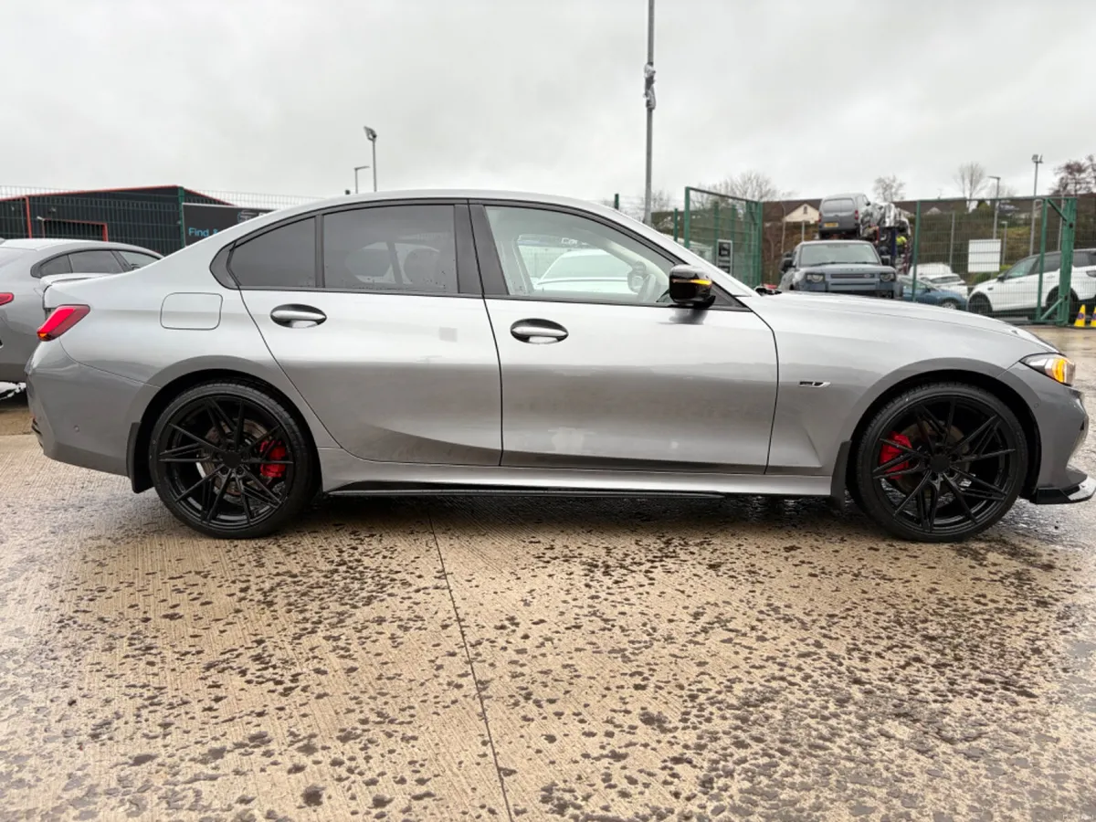 DECEMBER 2022 BMW G20 330 HYBRID SPORT LCI - Image 4