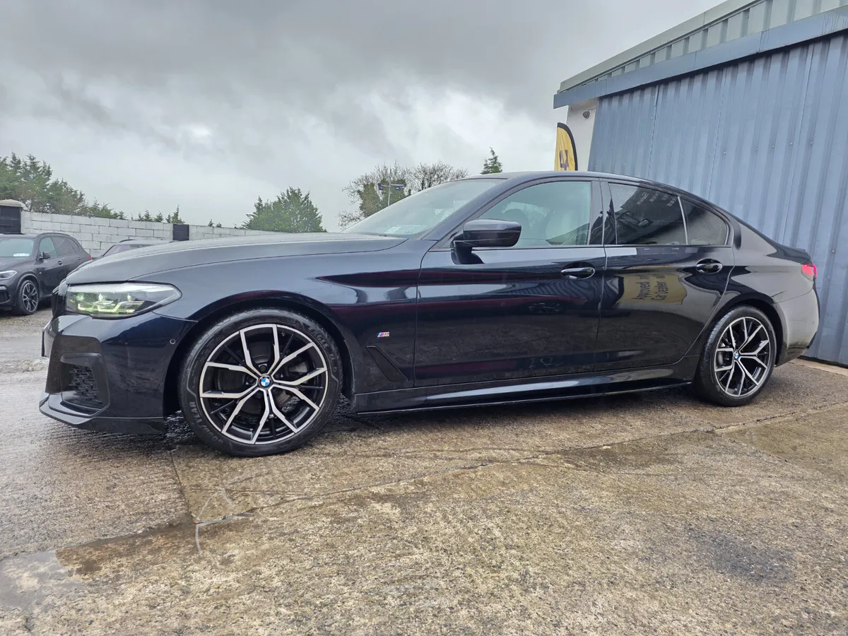 2021 BMW 520D * M-SPORT * PERFORMANCE PACK - Image 3