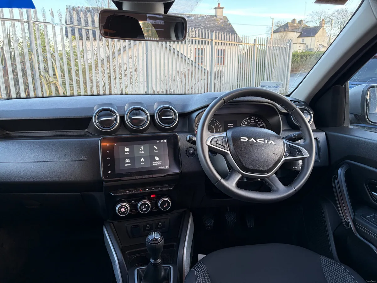 Dacia Duster 2023, Journey 1.5 Blue dCi 115 4x - Image 3