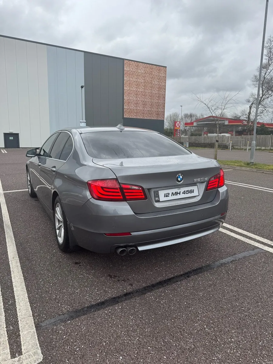 BMW f10 SE 2012 - Image 4