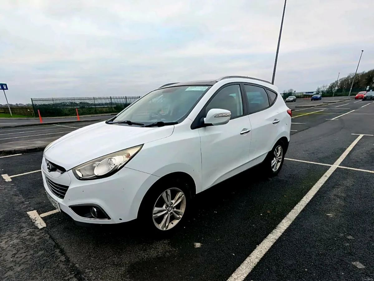 Hyundai ix35 1.7 Premium. New NCT heated seats - Image 1