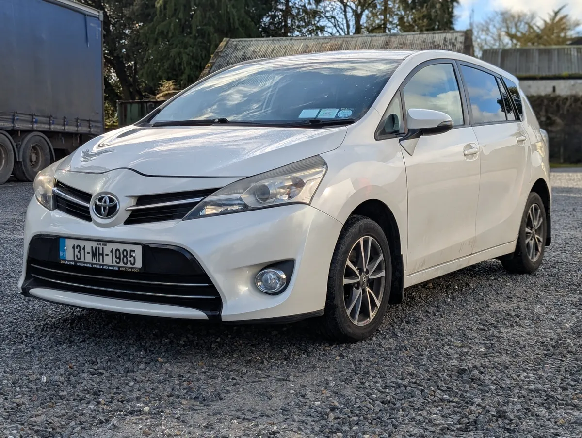 2013 Toyota Verso 2.0 Diesel Aura - Image 3