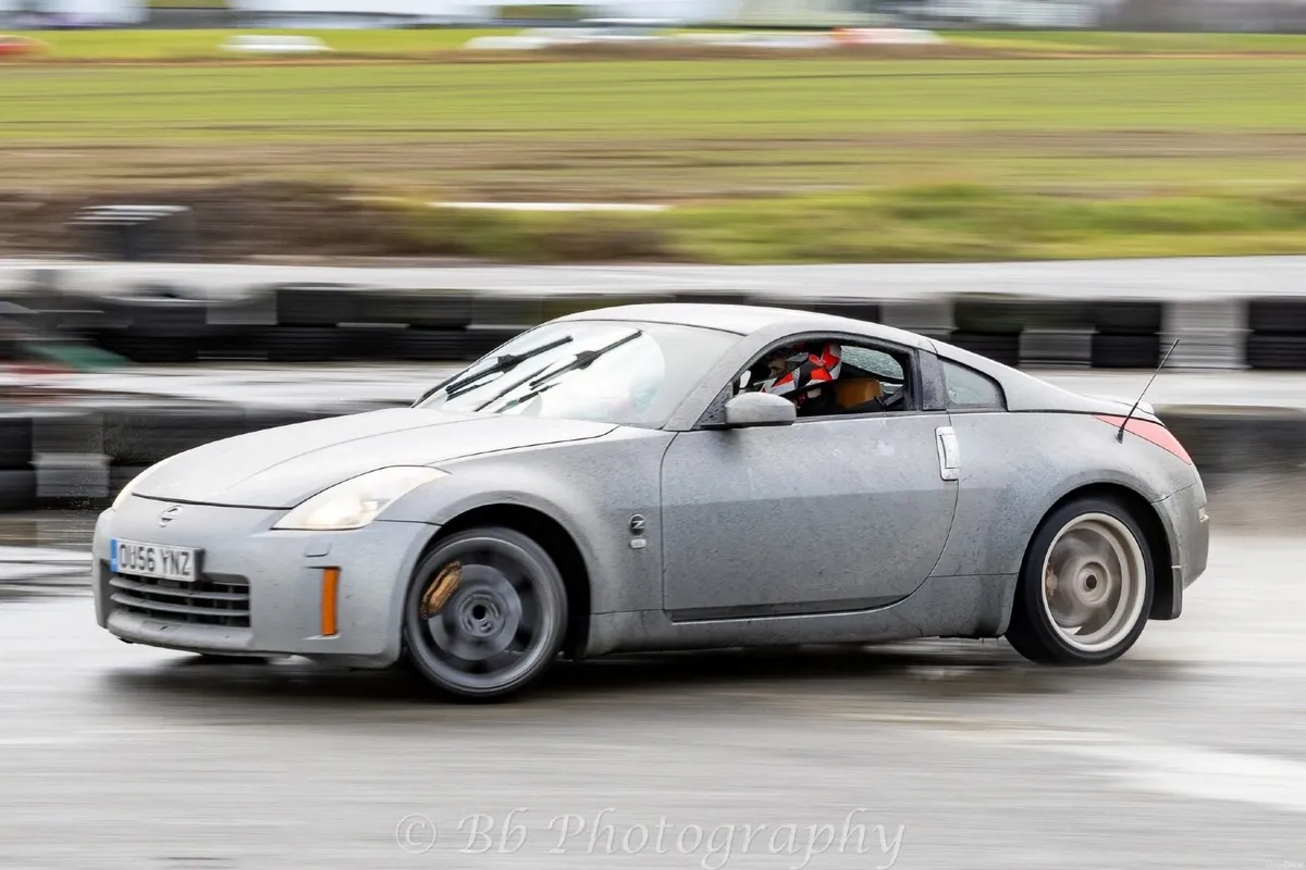 Nissan 350Z drift car - Image 1