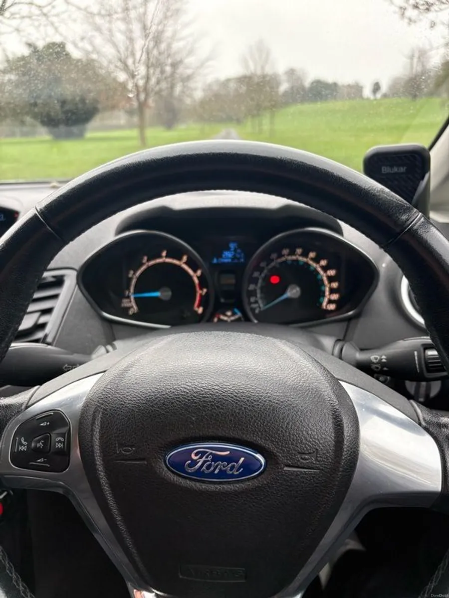 2013 Ford Fiesta - Image 4