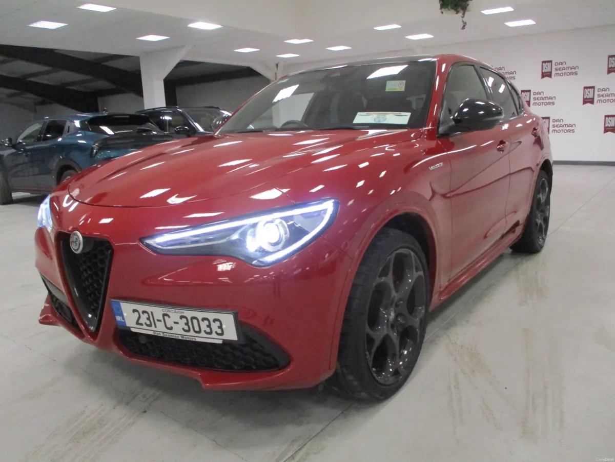 Alfa Romeo Stelvio VELOCE AWD T/DSL PANORAMIC ROOF - Image 4