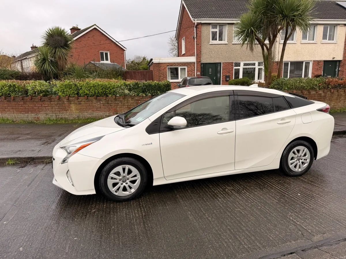 Toyota Prius 2018 nct and tax - Image 3